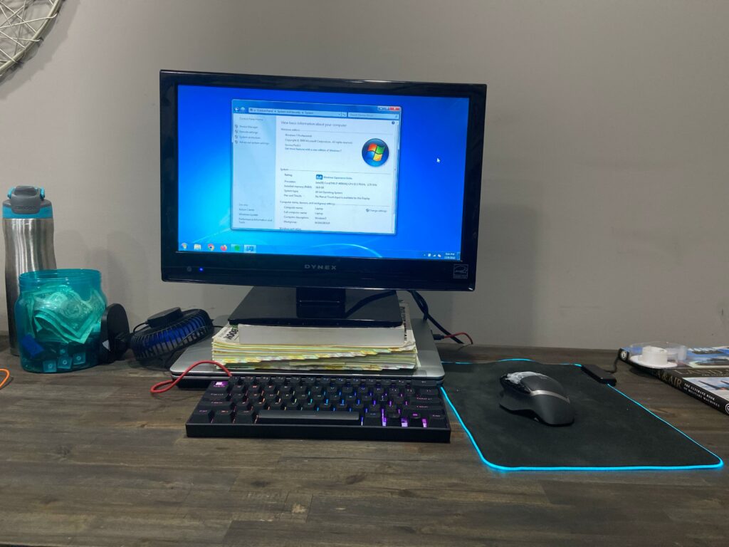 A better to look at photo of my previous post, yes that is a usb fan, yes tape is holding that mouse together