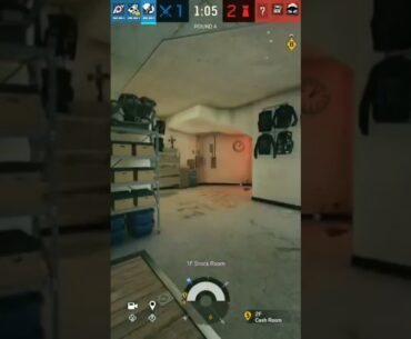 Quick nade from below in Rainbow Six Siege #rainbowsixsiege