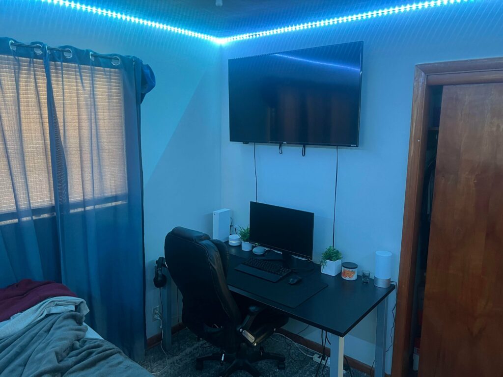 decided to revamp my whole setup, any suggestions to make it more cozy/comfortable