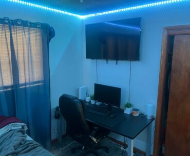 decided to revamp my whole setup, any suggestions to make it more cozy/comfortable