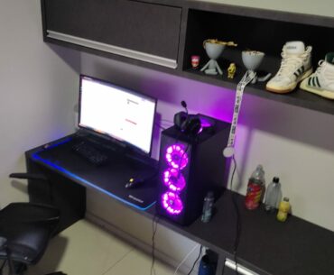 i need help for reorganizing my setup, (its my first gaming setup so dont hate)