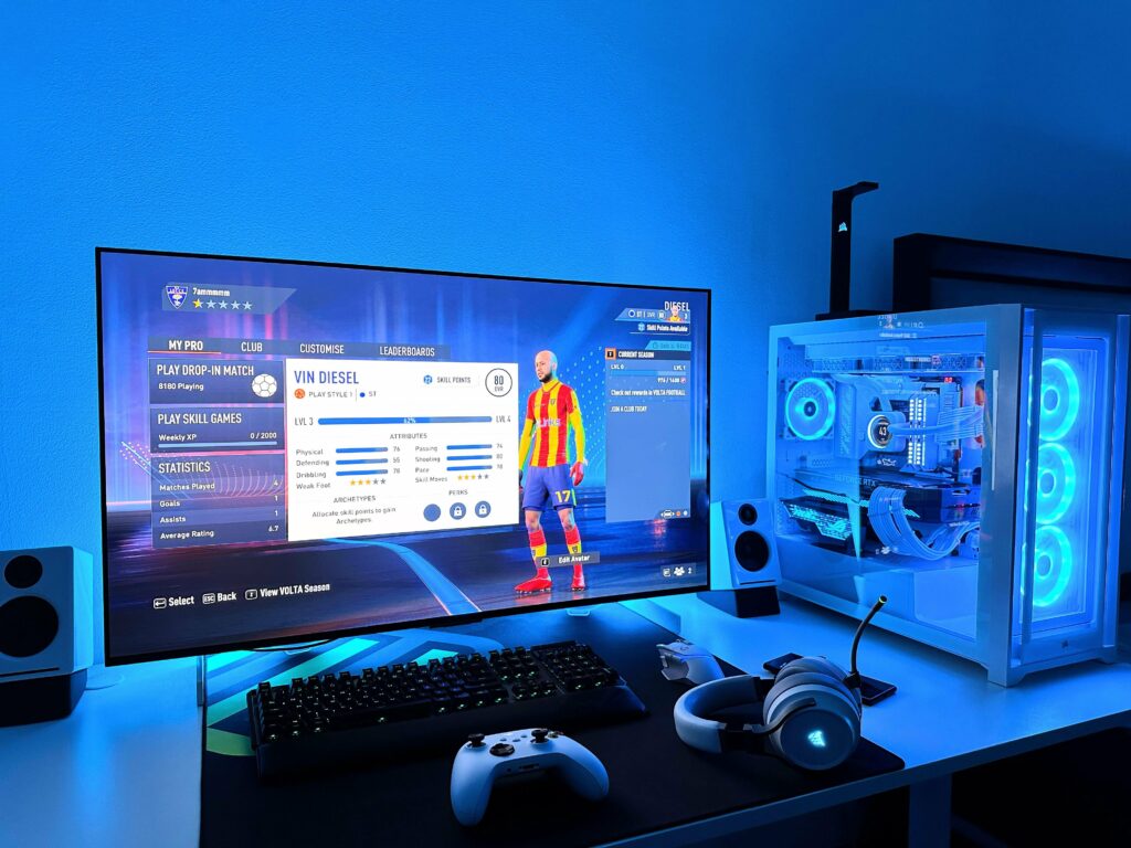 Patiently waiting for the ROG 4080 OC Strix in White