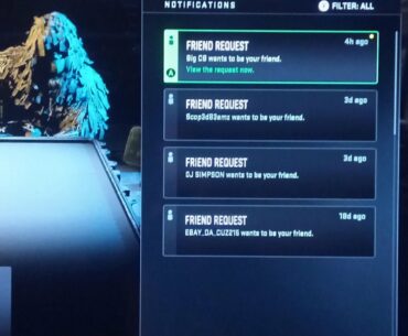 Can't accept friend requests ? I clic accept, instead of adding them it sends them a request but they don't actually see it. My friends request tab says locked too?