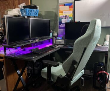 My average work from home / gaming desk