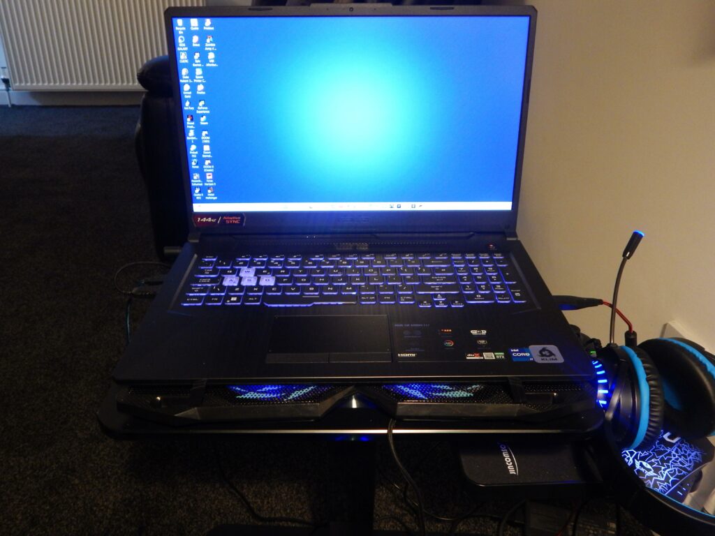 Mouse in Lap no Snack Space