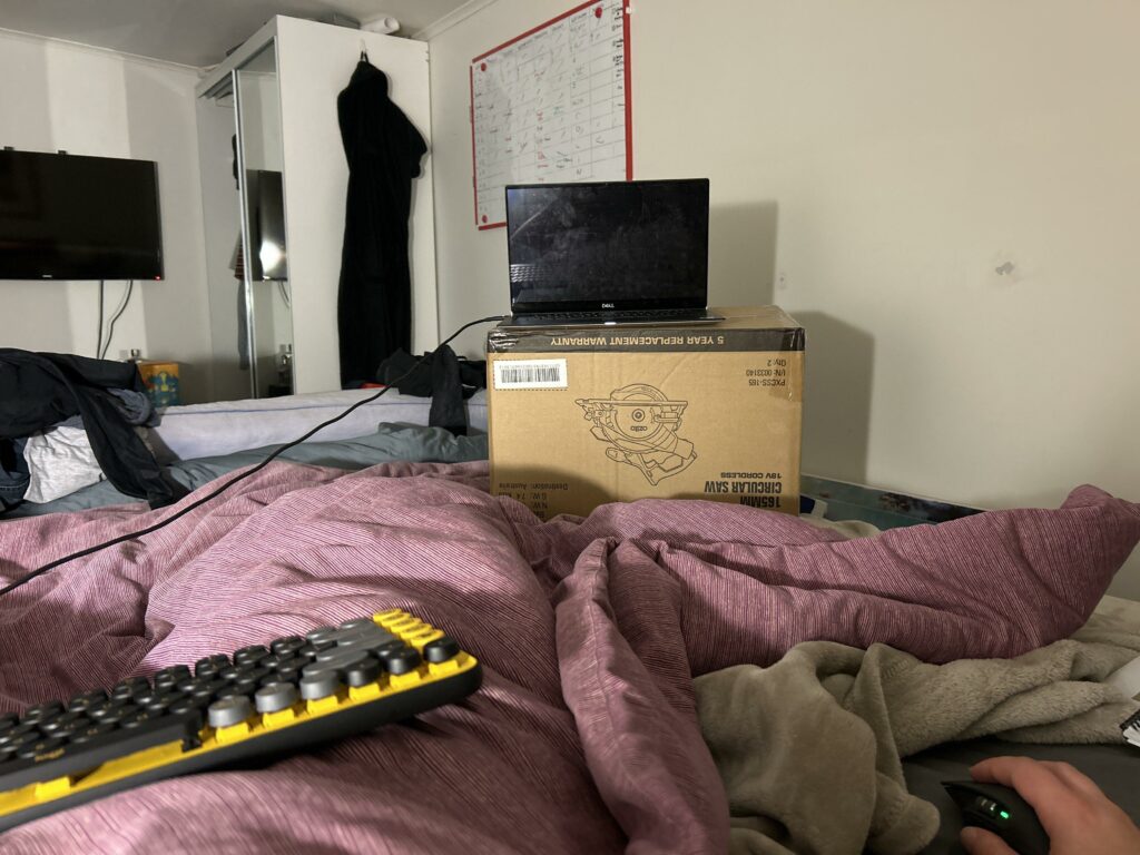 my friend's minecraft setup