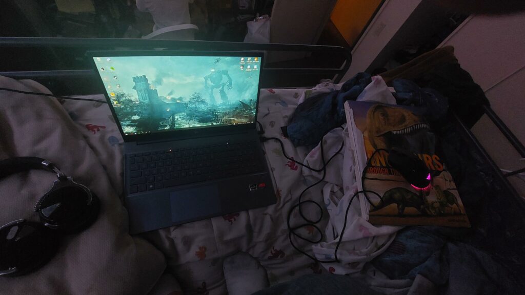 rate my setup(ignore the bad lighting)