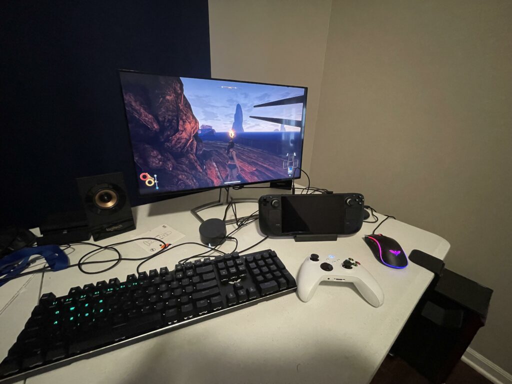 Docked steamdeck is my battle station!