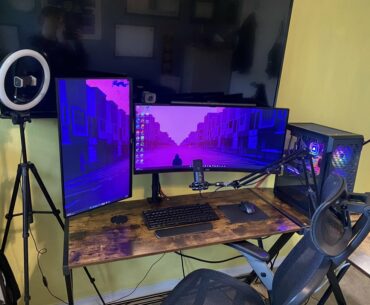 My multipurpose office/studio/gaming space.