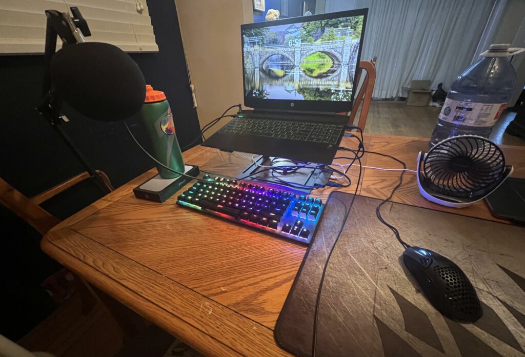Dining table battlestation
