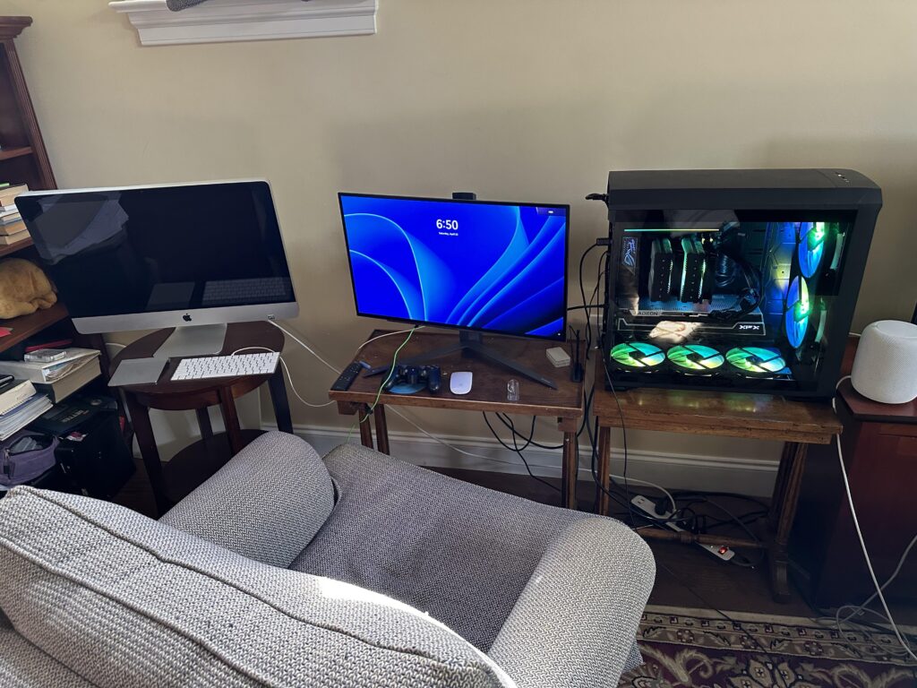 Finally made it out of r/shittybattlestations 😩😩😩