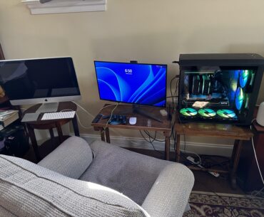Finally made it out of r/shittybattlestations 😩😩😩