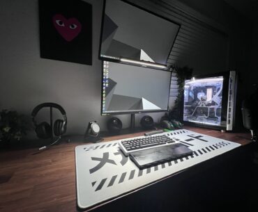 My escape from reality in a nice monochrome scheme.