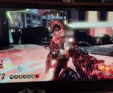 Last gen Bo3 SOE Margwa mask.