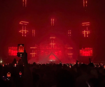 EPILEPSY WARNING cyberpunk concert intro - Andy.C 02 arena