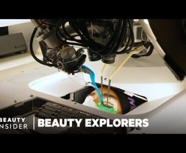 Robot Applies Eyelash Extensions