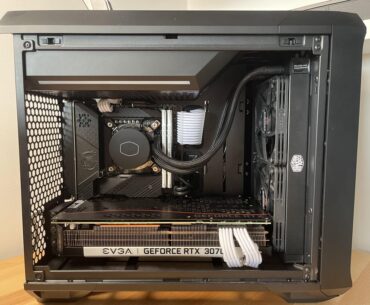 Upgraded my case and Fe-cluttered my desk.