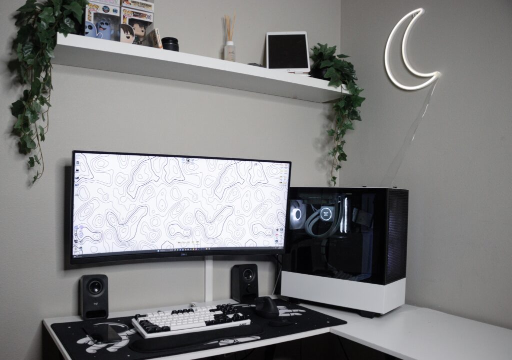 been lurking for awhile. wanted to post my setup before I move and redo it :) ready for some upgrades!