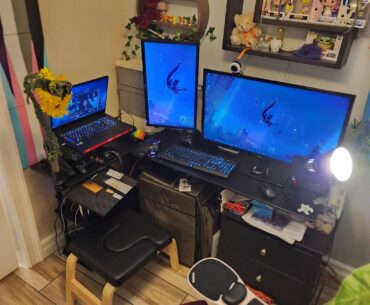 Me and my partner live in a very small studio. But this is the little crevice I have my battle station in.