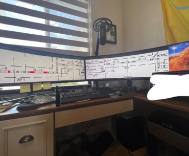 My ridiculous ultra wide setup for work / warhammer III