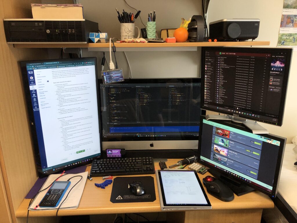 college dormroom battlestation/LAN party hub