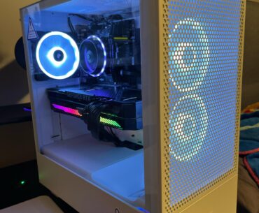 Got some criticism on my last post about my cables and rgb so I changed it up a bit
