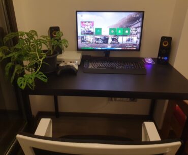 What 'waiting for your PC to arrive' looks like