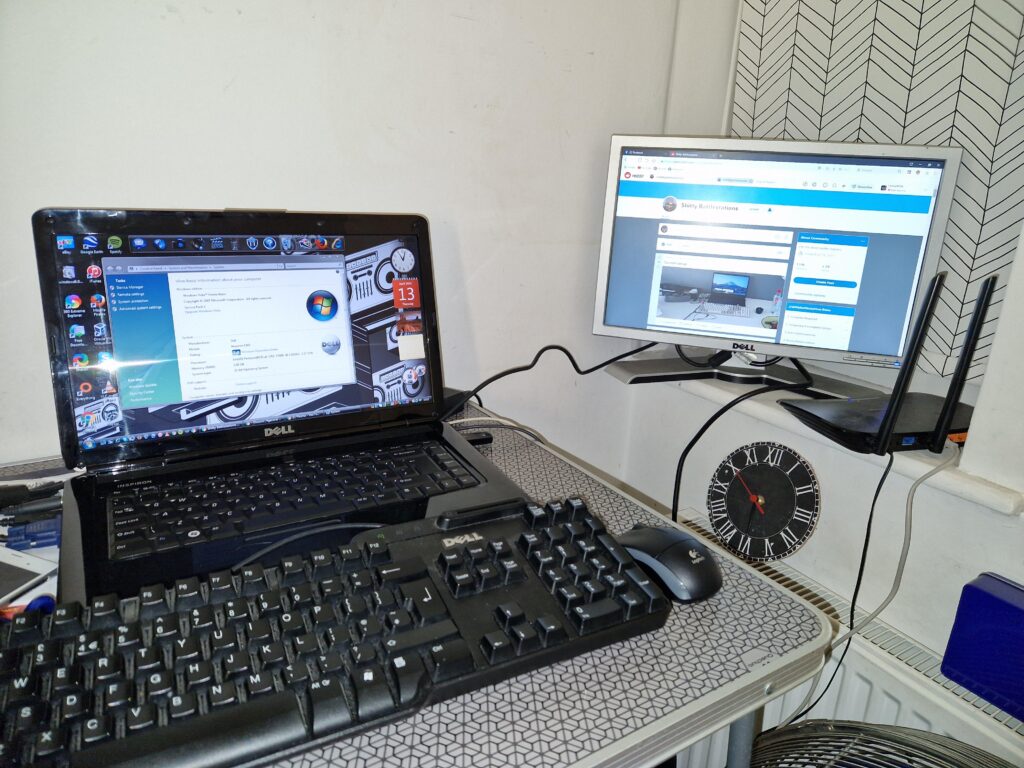 What do you think of this battle station? All supported by a camping table I found in my mums shed