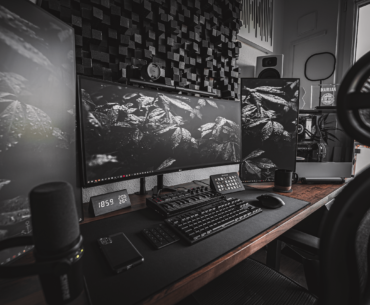 all black with wooden accents - no rgb lights turned on