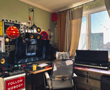 Great sunny day... to spend working at home