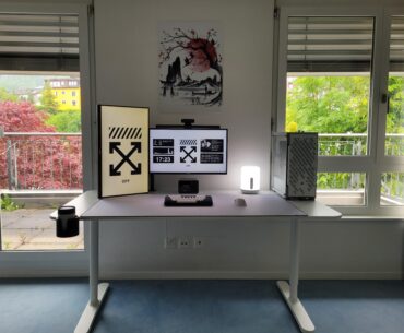 wanted to keep it clean and minimalistic, using it for gaming/studying (yes I need such a big mousepad (low sens player) )