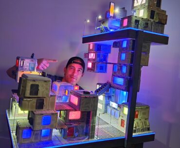 I made a Huge Cyberpunk City Diorama / Miniature Gamming Table
