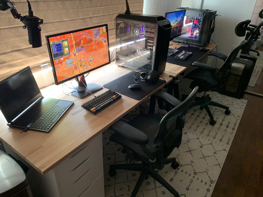 Found a pic of my old his and hers setup