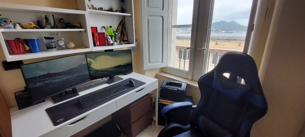 Here's mine, quite simple, surf/sea/travel theme. I work from my home office, beside the Tyrrhenian sea
