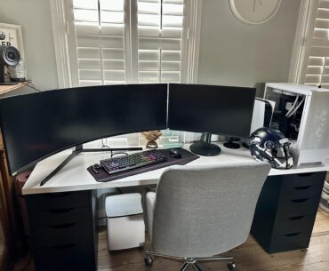 First battlestation. Good chair recommendations are appreciated!