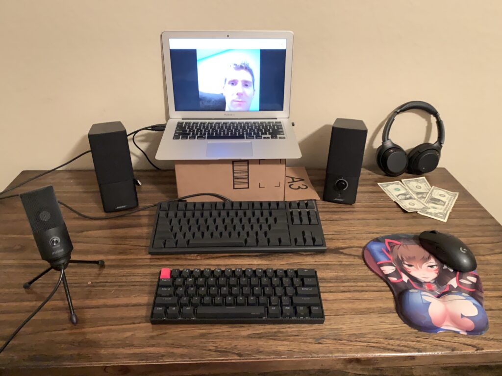 The mods at r/battlestations were jealous