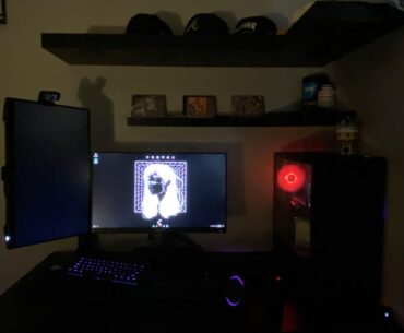 17 Y/O Productivity/Streaming/Gaming Setup. Upgraded many parts since last post! Lot cleaner and more personalization in it this time around. (ik what ur thinking “miLkYmiKeY tHe pC fAnS aRE rEd iT tHRoWs iT oFf🤓” new ones coming in tonight, give it a second 😂 Same with the cables.) Give it a rate!!