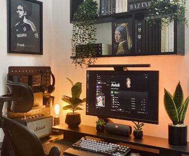My work corner, added some plants and lights to make it more cozy