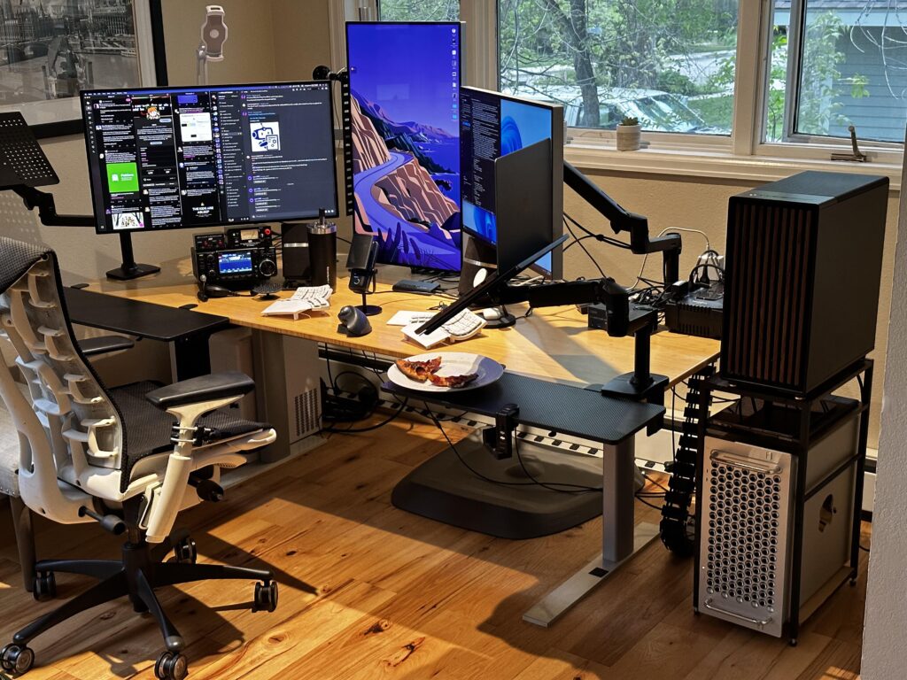 A little less “anime and RGB,” a little more “pixel-slut for productivity”; but I hope I still fit in here. 😅