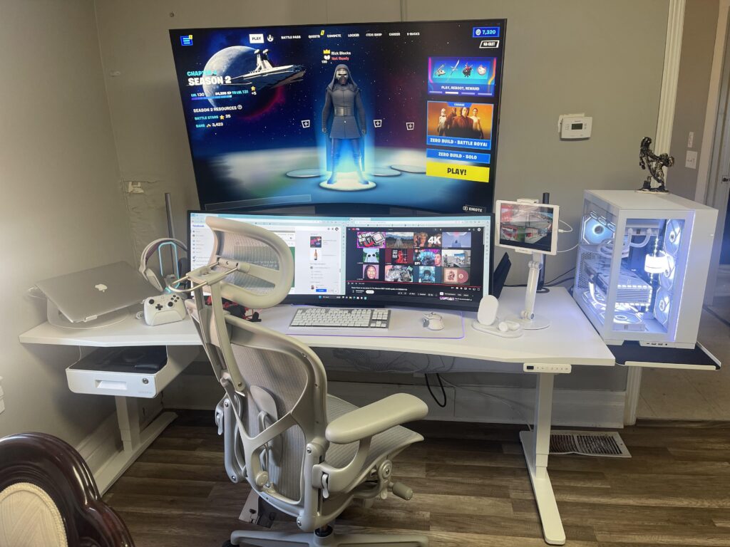 Samsung ark over a G9 odyssey