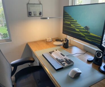 My workstation finally looks presentable