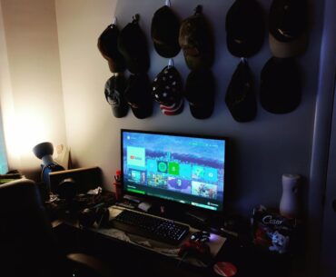 It's my room setup little dirty and cluttered