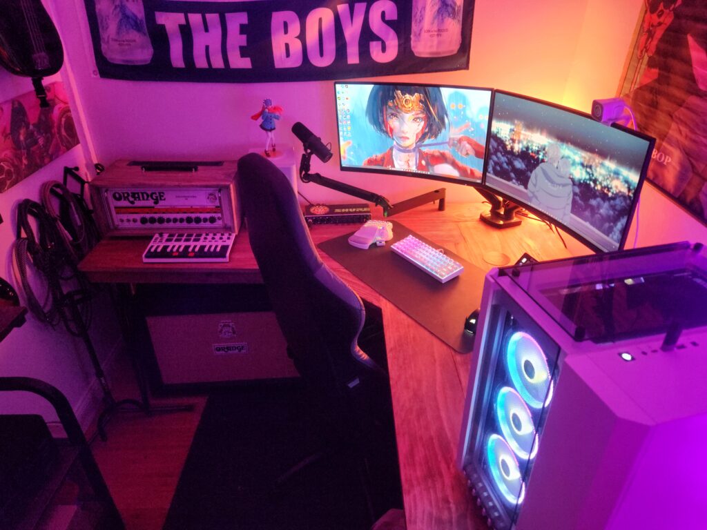 Tiny apartment battlestation