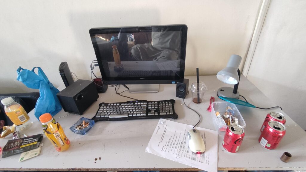 10 people use this place. (Mainly to watch football) We don't clean until we have to.