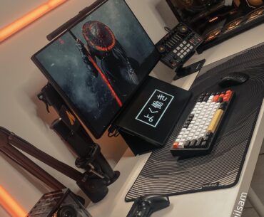I went back to using the second small monitor, what do you think?