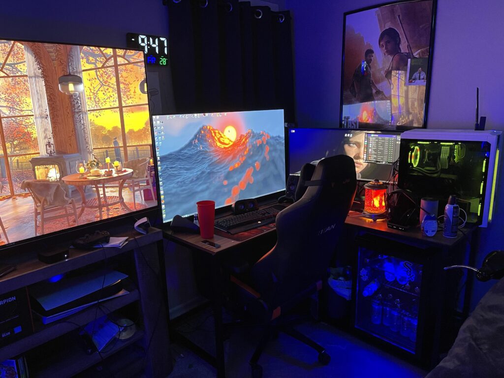 Added a clock and mini fridge to my pc and ps5. I think it’s pretty much complete for me. For now.. #upgrade