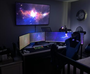 Work in progress but thinking about selling the ultra wide and getting the same monitors so it matches