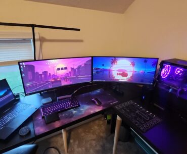 Been gaming on a singular 19 inch 720p tv for 6 years, my 2 ultrawide 30in monitors came in today and just navigating windows is absolutely perfect. My setup is finally complete.