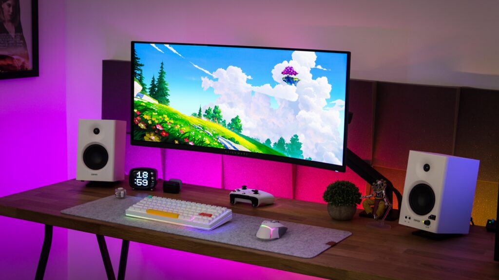 Decided to change things up with a bit of a white theme!