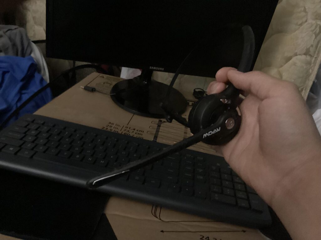 Update on my amazing setup: got a new gaming headset